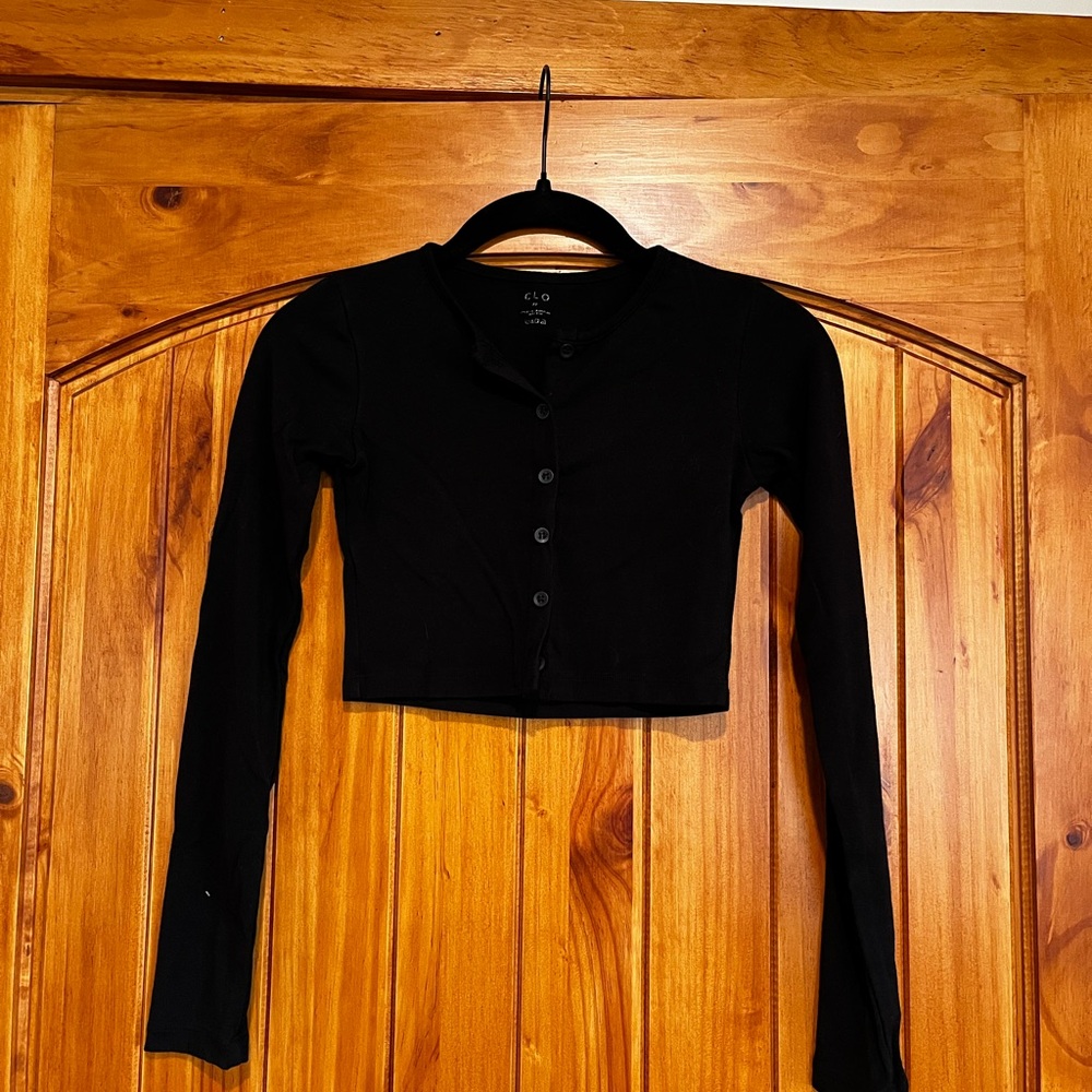 Clyque The Label Women's Black Button-Up Crop Top